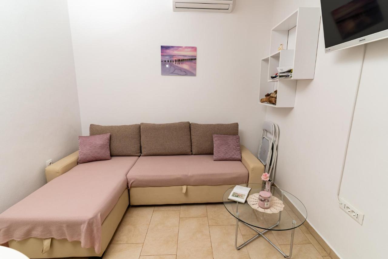 Holiday Home Kerniat 普拉 外观 照片